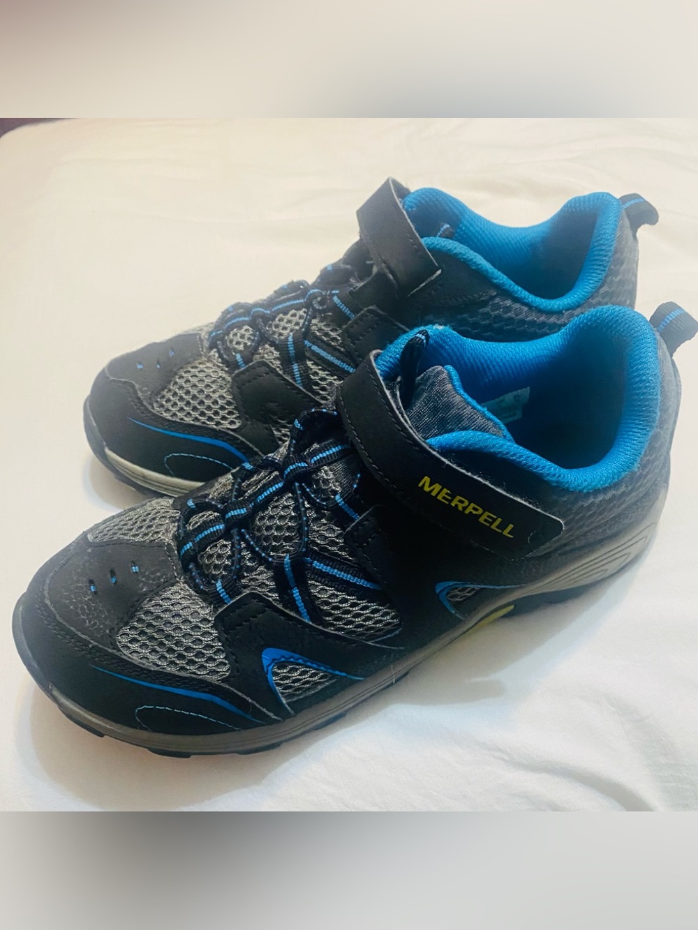 Merrell Kids Black and Blue Trail Sneakers